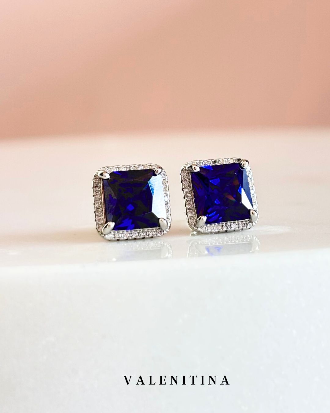 ARETES DAFNE
