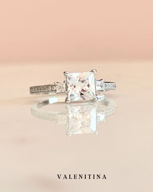 ANILLO SILVIA
