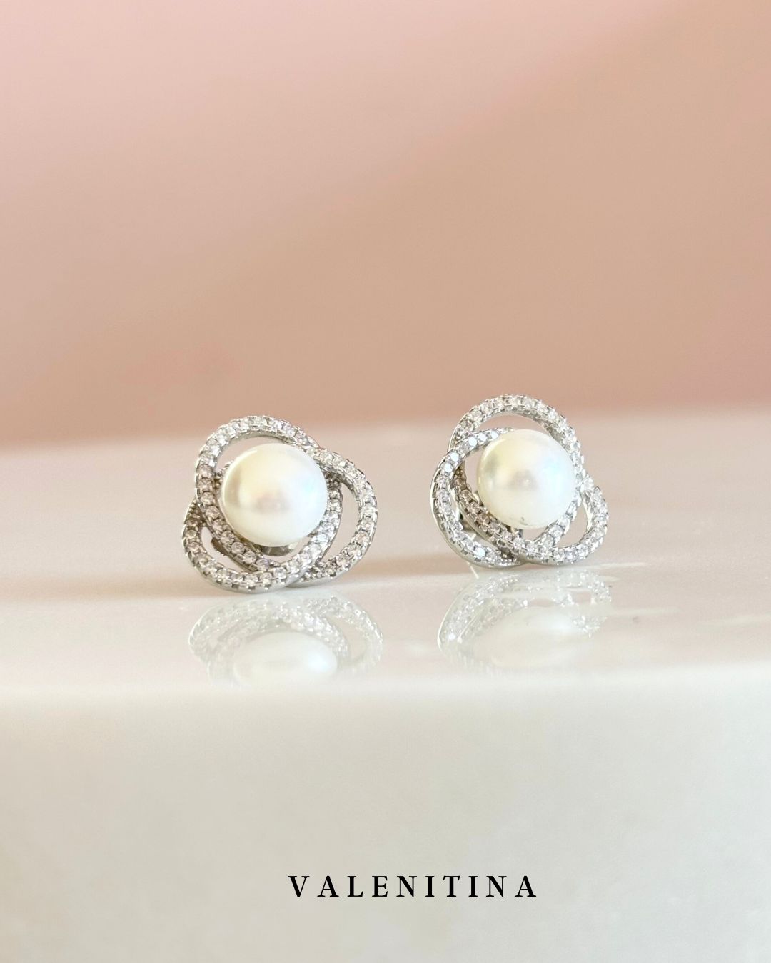 ARETES VALERIA