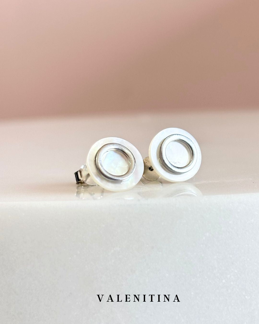 ARETES DANIELA