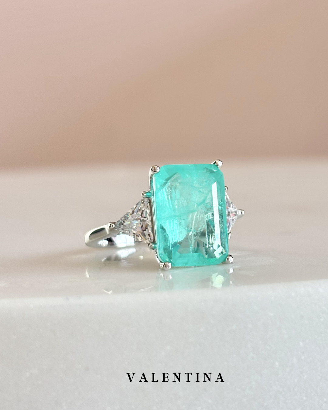 ANILLO ESMERALDA